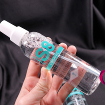 Gel v detailu