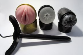 Co chybělo pánským masturbátorům k dokonalosti? Fleshlight ohřívač! RECENZE