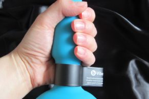 Perličkový anální kolík, který uvnitř vás rotuje? 2 RECENZE vibrátoru B-Vibe Rimming