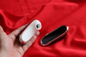 Satisfyer Pro Traveler – elegán pro každou z nás = RECENZE stimulátoru klitorisu