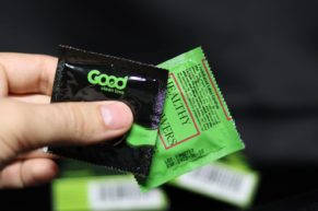 RECENZE šetrných vegan kondomů Good Clean Love Thin
