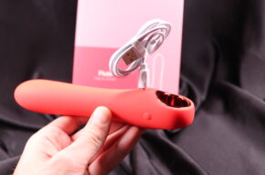 Jak dopadl silikonový vibrátor Flute od Sexy Elephanta u Akity? RECENZE