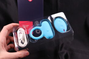 Vibrační erekční kroužek Hammer Shark s dálkovým ovládáním – RECENZE od Sexy Elephanta