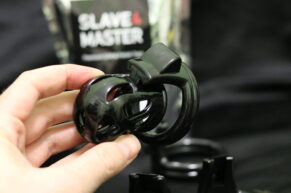 RECENZE pásu cudnosti Slave4Master Dark Chastity Cage B = tichá klec, která sedí