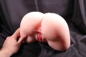 Vibrační a sací torzo Hidden Desire Bangers Juicy Sucking Pussy aneb 4 kila čisté rozkoše – RECENZE