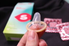 RECENZE Sexy Elephant Ultra Thin kondomů v hezkém balení, které nepůsobí lacině