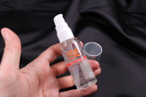 RECENZE hřejivého análního lubrikantu Stimul8 S8 = tip z Erofestu, který ve mně okamžitě vyvolal otázky