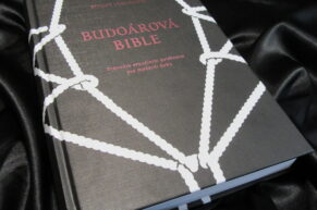 Budoárová bible a RECENZE sexuální příručky, která chce z ložnice vyhnat stud?