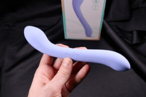 Jemný hřejivý masér (PlusOne Meno Glow) pro období, kdy tělo potřebuje víc péče než výkon? RECENZE vibrátoru „ne menopauzu“