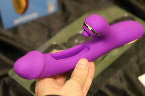 InToYou Siter s dvěmi motorky, příklepy a překvapivě hravou kombinací – RECENZE dvojitého vibrátoru
