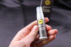 Když chce Paní Alici připravit chytřeji, ne hloupěji -RECENZE uvolňujícího análního spreje Pjur Back Door Anal Comfort