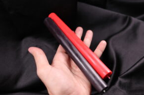 RECENZE BDSM svíčky na wax play od Wolf Leather = nejhorší je stejně zvuk škrtající sirky